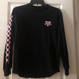 COPY - long sleeve vans shirt